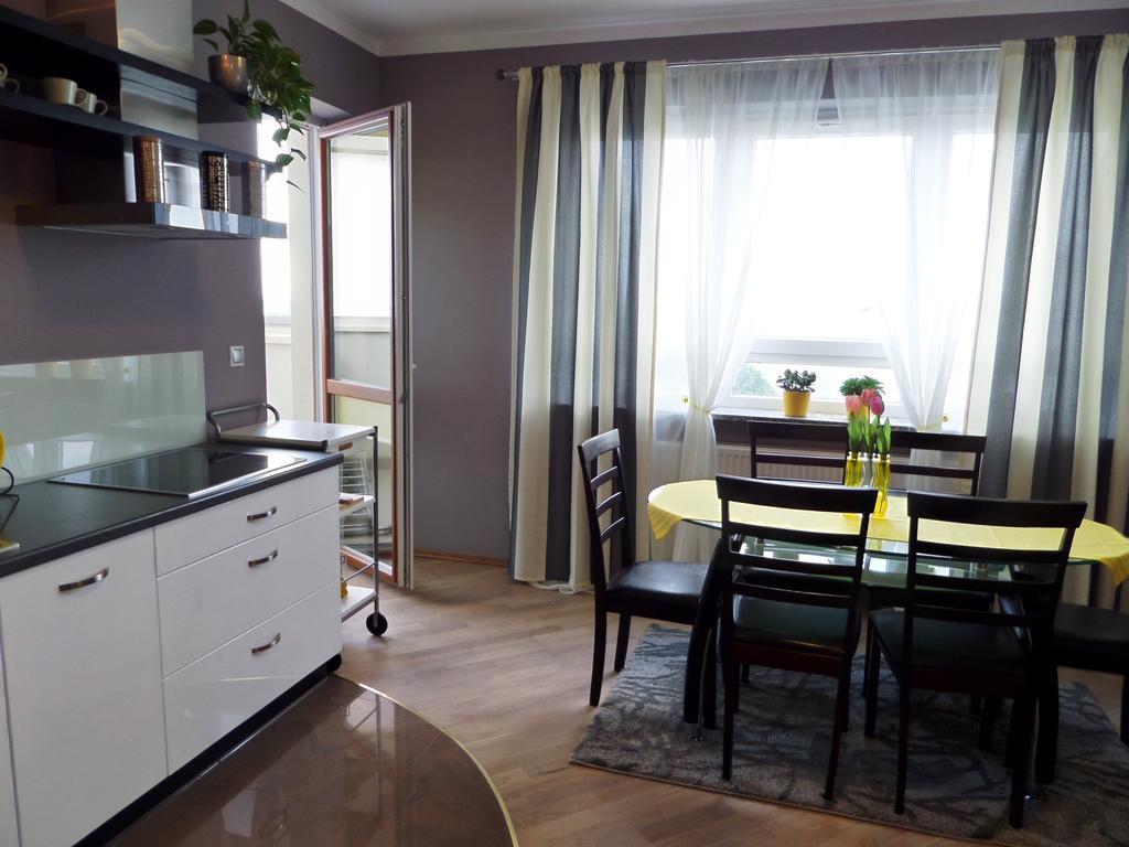 Apartamenty Silver Premium วอร์ซอ ภายนอก รูปภาพ